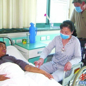 40岁继母捐肾救41岁继子续 母子两人逐渐康复