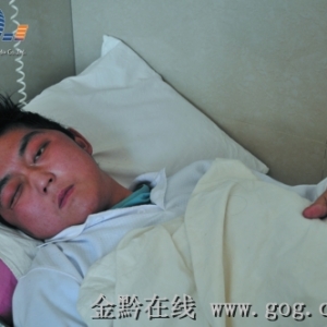 父亲轻生前，嘱咐他好好活下去